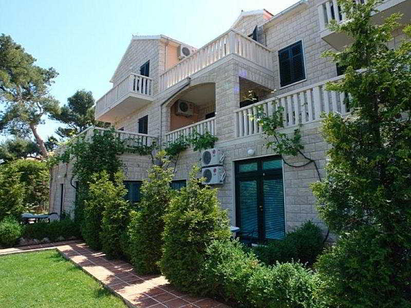 Santic Hotel Postira Exterior foto